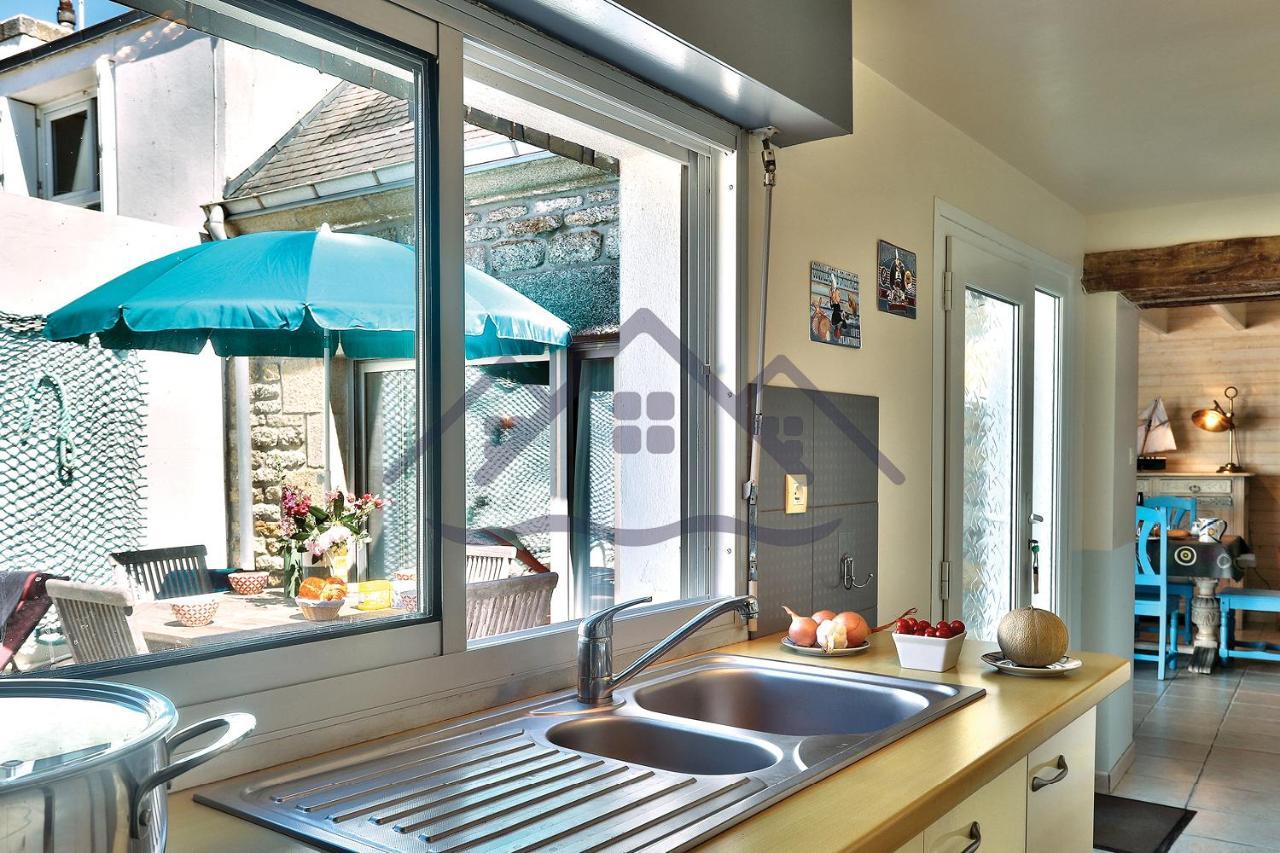 La Maison Du Pecheur: Seaside Retreat With Garden And Wi-fi *