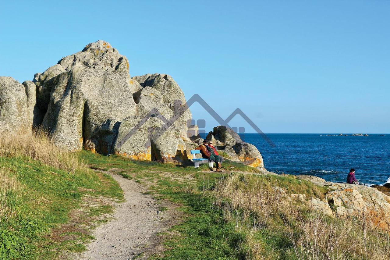 Localise - M3a La Maison Du Pecheur Au - Vue - A 20m De La Situee A La Pointe De Men Meur - A Pied, Plage, Port, Centre, Commerces, Marche - Wifi Inclus - Linge De Lit Inclus - Jardin Clos - En Option , Menage Et Servi *